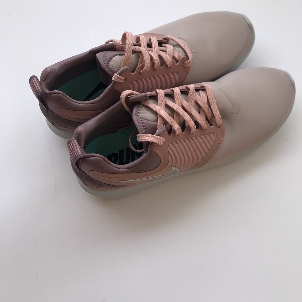 Nike mauve pink running shoes - Picture 4 of 7